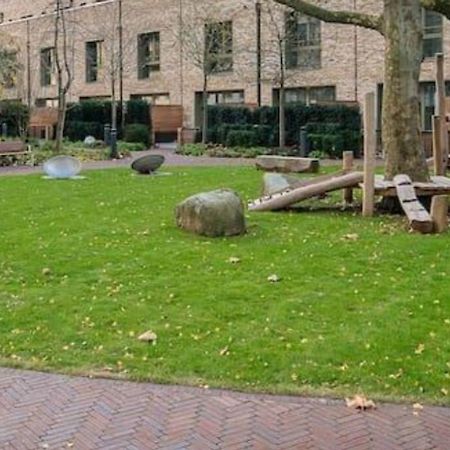 Superb 1 Bedroom Apartment 3Mins From Tube Station London Eksteriør bilde
