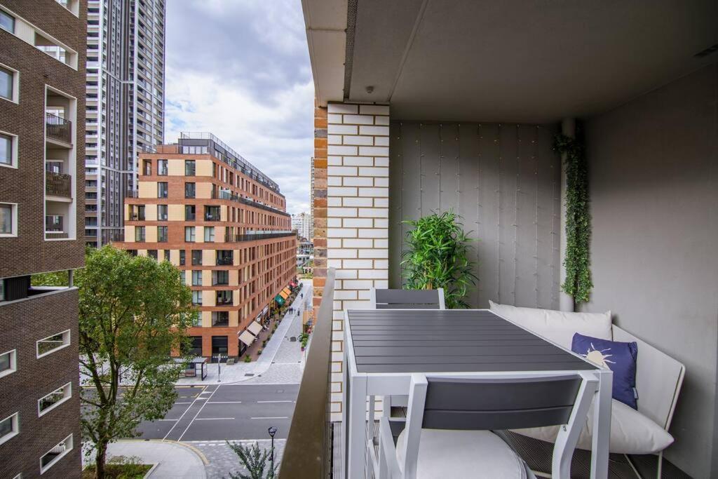 Superb 1 Bedroom Apartment 3Mins From Tube Station London Eksteriør bilde